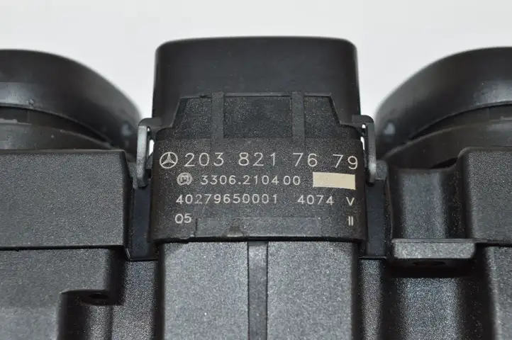 Mercedes-Benz CLK A209,C209 (2002 - 2009) 2038217679 Блок кнопок на панели — фото 5