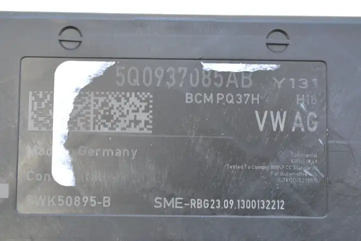 Audi A3/S3 8V (2012 - 2016) 5Q0937085AB Модуль управления кузовом (BCM) — фото 4