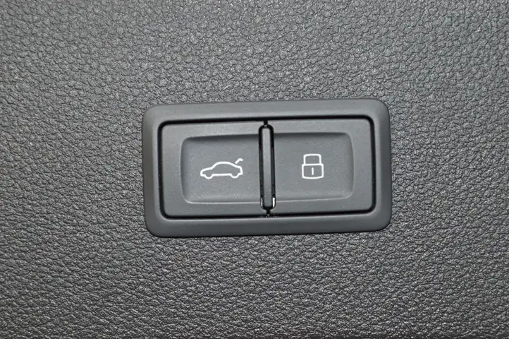Audi A7 S7 4G (2010 - 2014) 4G8867979A Обшивка багажника — фото 6