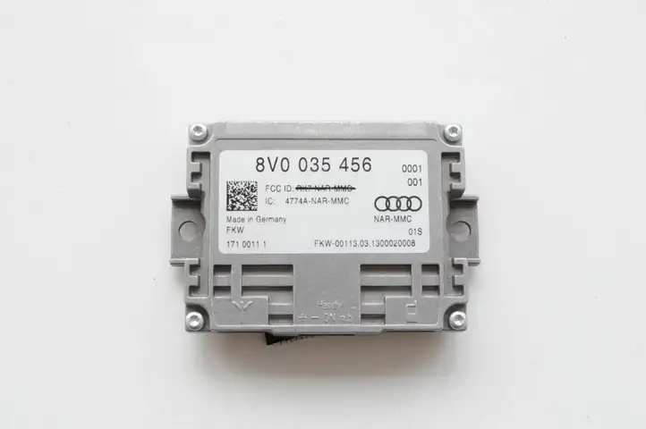Audi A7 S7 4G (2010 - 2014) 8V0035456 Усилитель антенны — фото 1