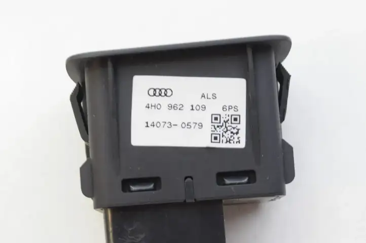 Audi A6 C7 (2014 - 2018) 4H0962109 Блок кнопок на панели — фото 4