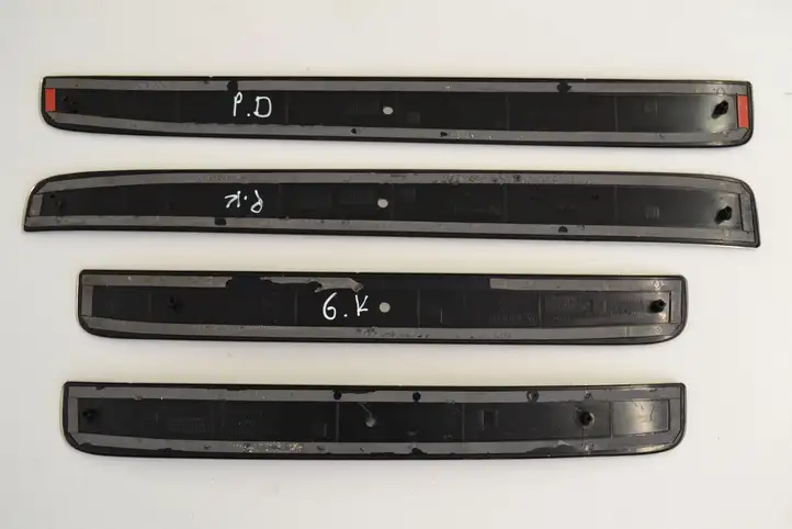 Volkswagen Phaeton (2008 - 2016) 3D0853537A Внутренняя обшивка порога (комплект) — фото 2