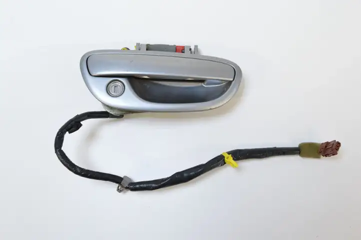Subaru Outback (2007 - 2009) Наружная ручка двери — фото 1