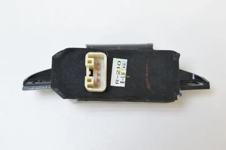 Subaru Outback (2007 - 2009) 94263AG050 Кнопка стеклоподъемников — фото 3