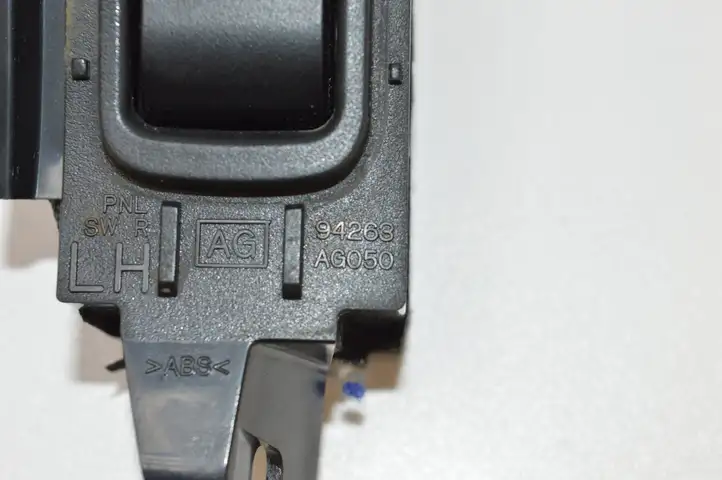 Subaru Outback (2007 - 2009) 94263AG050 Кнопка стеклоподъемников — фото 5