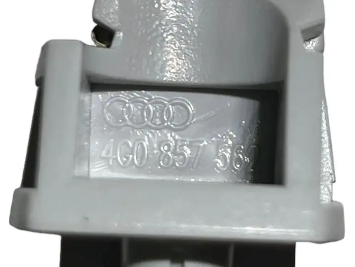 Audi A6 C7 (2011 - 2014) 4G0857562 Крепление солнцезащитного козырька — фото 2