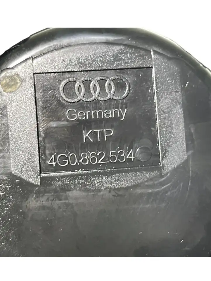Audi A6 C7 (2011 - 2014) 4G0862534A Подстаканник — фото 2