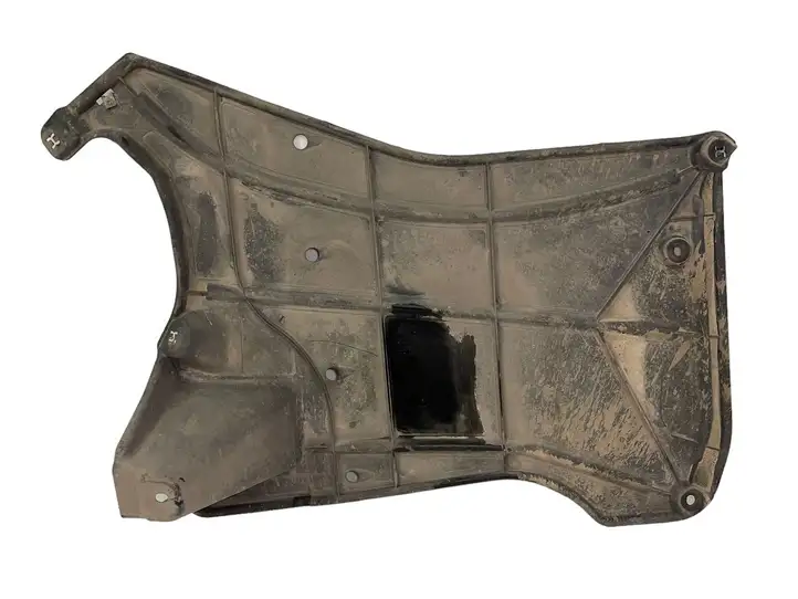Audi A6 C7 (2011 - 2014) 4G0825219C Защита днища задней части — фото 4