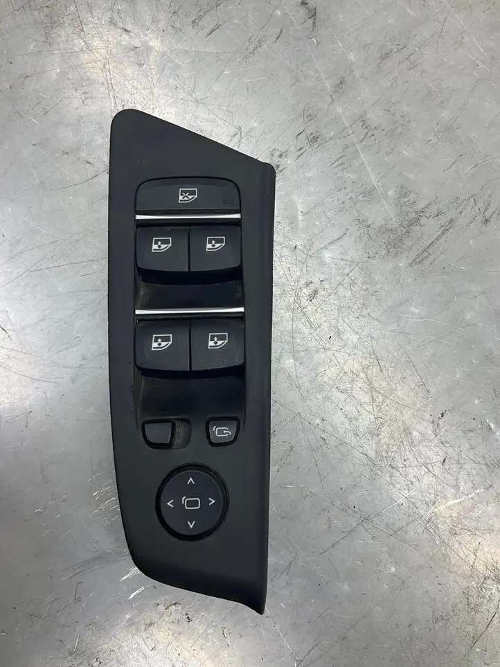 BMW 5 G30 G31 (2016 - ) 6832728 Блок кнопок стеклоподъемников — фото 5