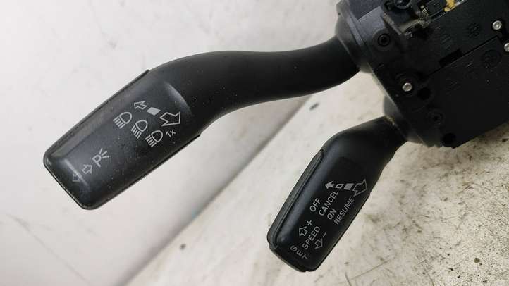 Audi A6 (2008 - 2011)  4F0953549D Ручка поворотов/ фонарей