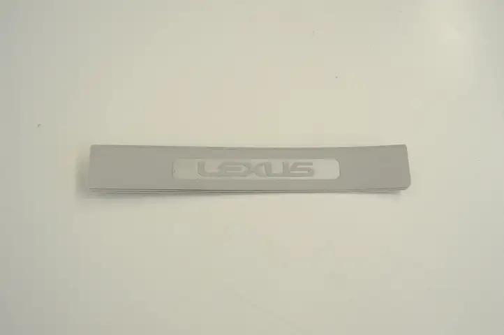 Lexus GS 300 350 430 450h (2004 - 2007) Внутренняя обшивка порога (комплект) — фото 7
