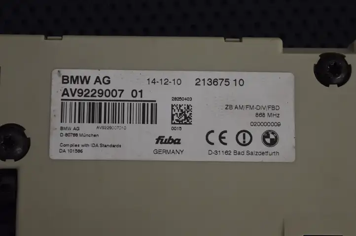BMW 6 F12 F13 (2010 - 2018) AV922900701 Усилитель антенны — фото 4