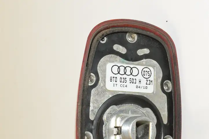 Audi A5 8T 8F (2011 - 2016) 8T0035503H GPS антенна — фото 2