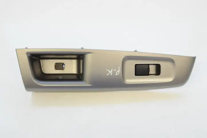 Subaru (2006 - 2007) 94266FG540 Кнопка стеклоподъемников — фото 1