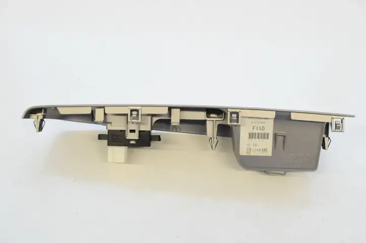 Subaru (2006 - 2007) 94266FG540 Кнопка стеклоподъемников — фото 3