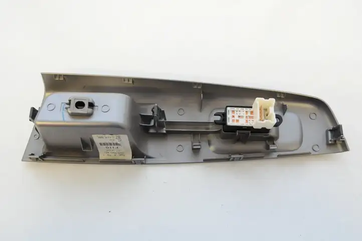 Subaru (2006 - 2007) 94266FG540 Кнопка стеклоподъемников — фото 4