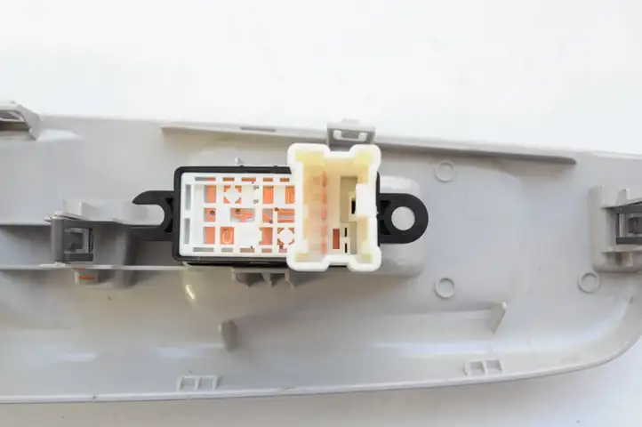 Subaru (2006 - 2007) 94266FG500 Кнопка стеклоподъемников — фото 4