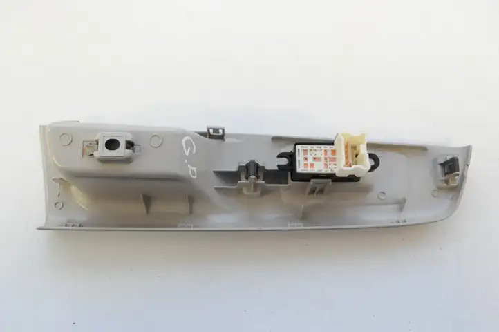Subaru (2006 - 2007) 94266FG500 Кнопка стеклоподъемников — фото 5