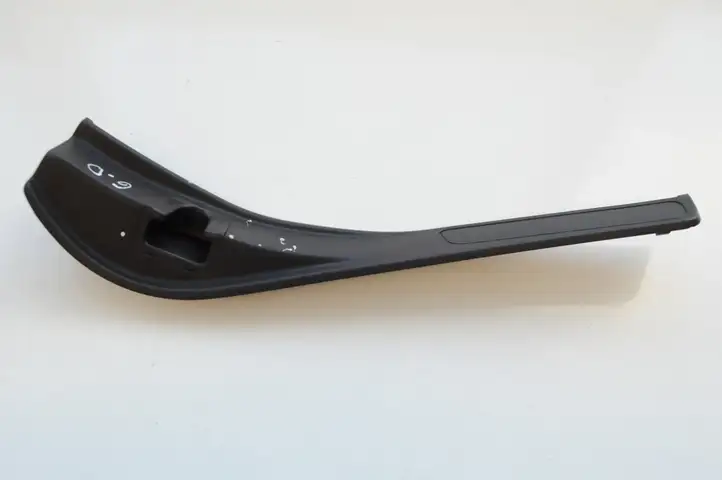 Subaru (2006 - 2007) 94060FG050 Внутренняя обшивка порога (комплект) — фото 9