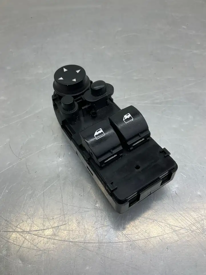 BMW 3 E92 E93 (2005 - 2014) 9217350 Кнопка стеклоподъемников — фото 1