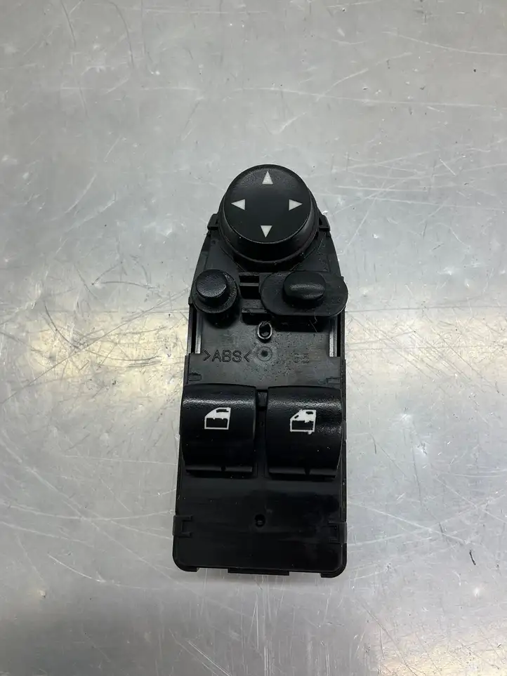 BMW 3 E92 E93 (2005 - 2014) 9217350 Кнопка стеклоподъемников — фото 3