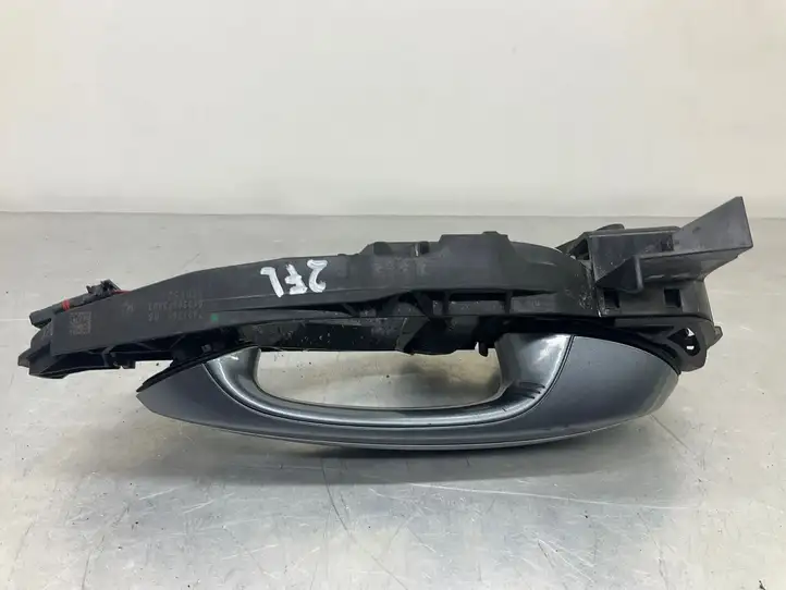 BMW 5 G30 G31 (2016 - ) 7401205 Наружная ручка двери — фото 1