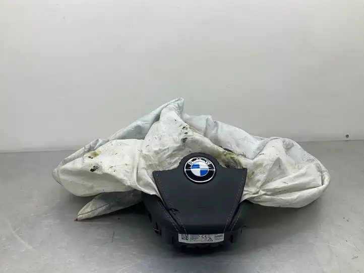 BMW 5 G30 G31 (2016 - ) 6270488 Подушка безопасности руля — фото 2