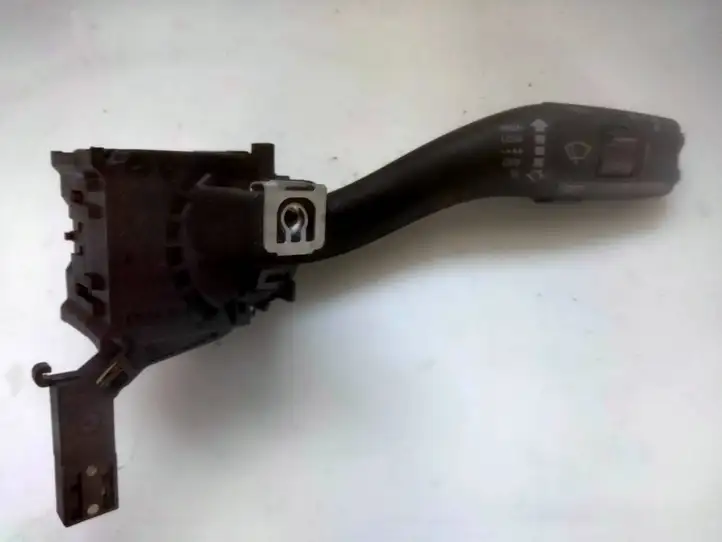Audi A3/S3 8P (2008 - 2013) 8P0953519E Переключатель стеклоочистителей — фото 2