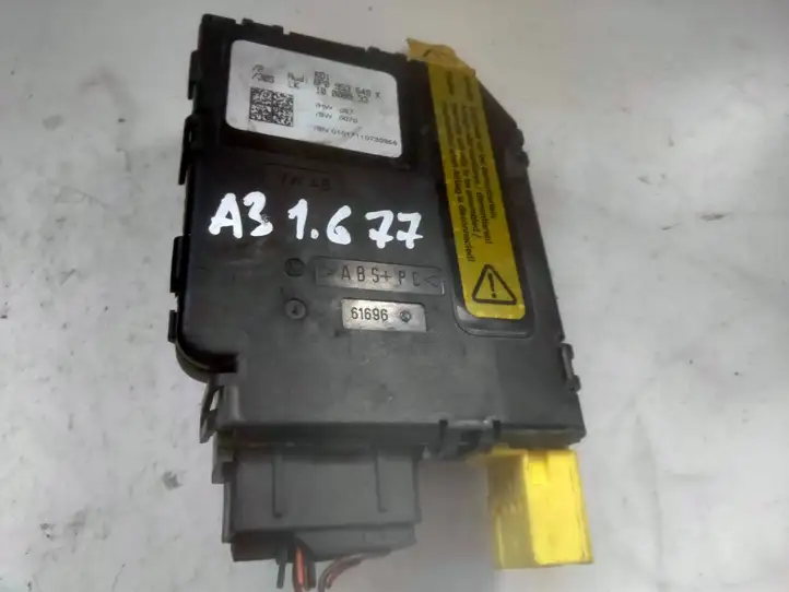 Audi A3/S3 8P (2008 - 2013) 8P0953549K Датчик угла поворота руля — фото 2