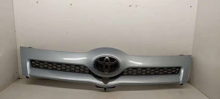 Toyota Corolla Verso AR10 (2004 - 2009) 531110F020 Передняя решетка — фото 1