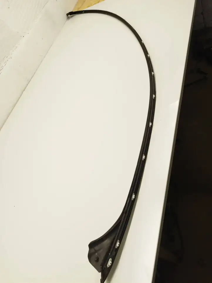 Mercedes-Benz CLA C117,X117,W117 (2013 - 2019) A1176730103 Молдинг крыши — фото 2