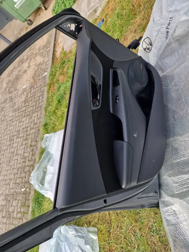 Hyundai Kona I (2017 - 2022) 76003J9010 Дверь — фото 3