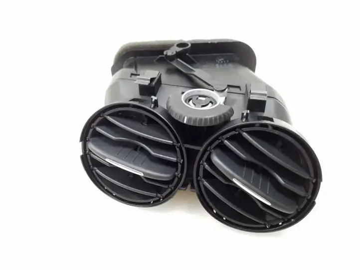 Volkswagen Golf V (2003 - 2009) 5M08193571 Боковой воздушный дефлектор — фото 1