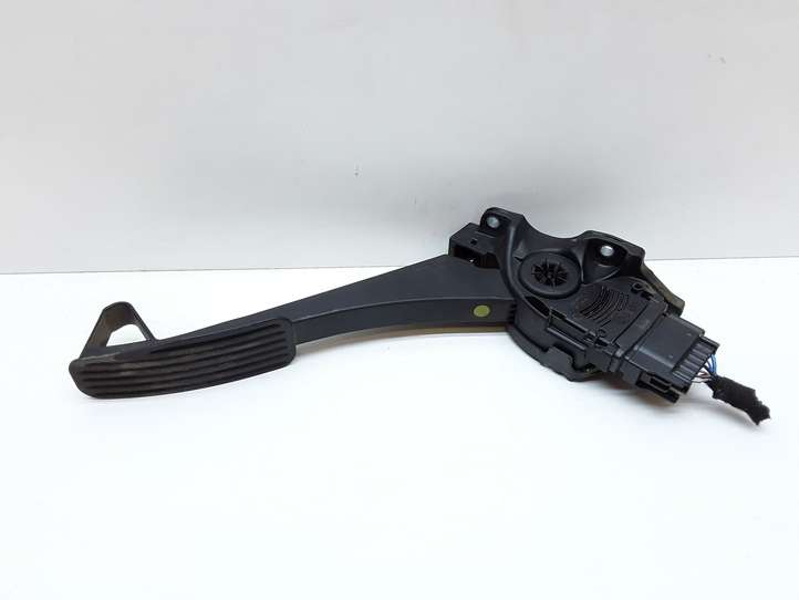 Volvo V70 (2004 - 2007)  30715173 Педаль акселератора