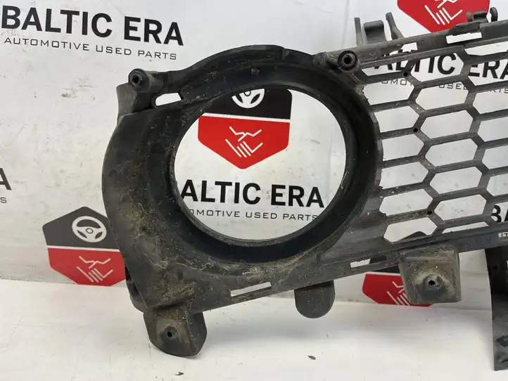 BMW 3 F30 F35 F31 (2012 - 2018) 8062631 Решетка противотуманной фары — фото 2