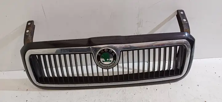 Skoda Octavia Mk1 (1U) (1996 - 2004) 1U0853651 Верхняя решетка радиатора — фото 1