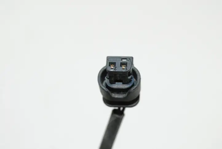 BMW 3 F30 F35 F31 (2012 - 2018) 8509963 Датчик температуры масла — фото 3