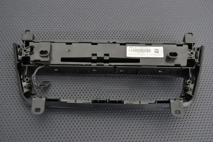 BMW 3 F30 F35 F31 (2012 - 2018) 61319261102 Блок кнопок на панели — фото 3