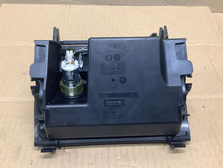 Mercedes-Benz E W211 (2002 - 2009)  A2118101330 Пепельница