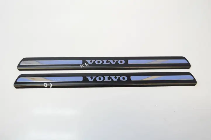 Volvo XC90 (2006 - 2014) 8659960 Внутренняя обшивка порога (комплект) — фото 1
