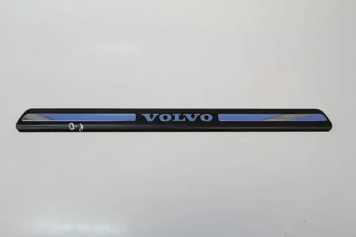 Volvo XC90 (2006 - 2014) 8659960 Внутренняя обшивка порога (комплект) — фото 2