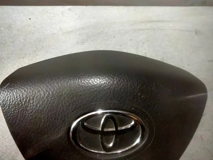 Toyota Avensis T250 (2006 - 2009) 4513005112A Подушка безопасности руля — фото 1