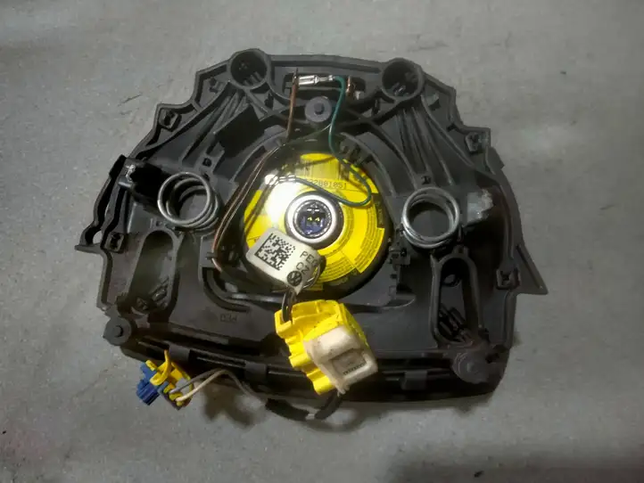 Volkswagen PASSAT B6 (2005 - 2010) 3C0880201AP Подушка безопасности руля — фото 2