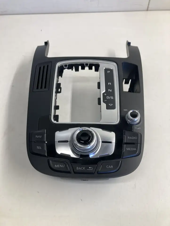 Audi A5 (2011 - 2016)  8T0919611K Мультимедийный контроллер