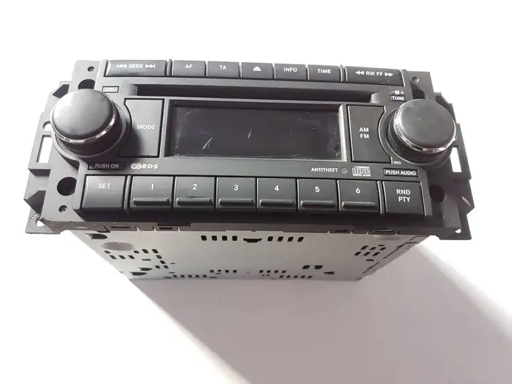 Jeep Grand Cherokee (WJ) (1998 - 2004) P05064067AF Магнитола / мультимедийная система — фото 1