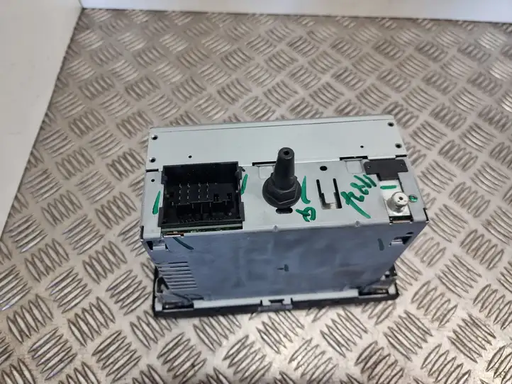 Ford C-Max (2003 - 2007)  4M5T18C815BE Радио/ проигрыватель CD/DVD / навигация