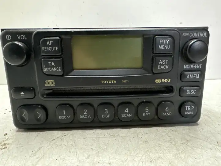 Toyota Avensis Verso (2004 - 2009) 8612044170 Магнитола / мультимедийная система — фото 1