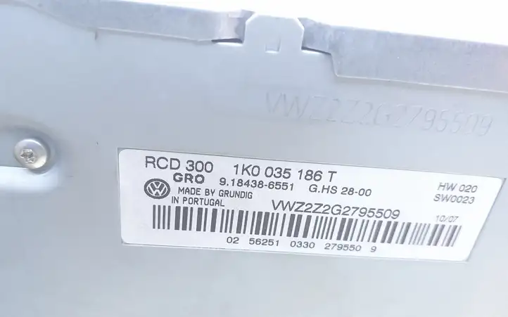 Volkswagen PASSAT B6 (2005 - 2010) 1K0035186T Магнитола / мультимедийная система — фото 4