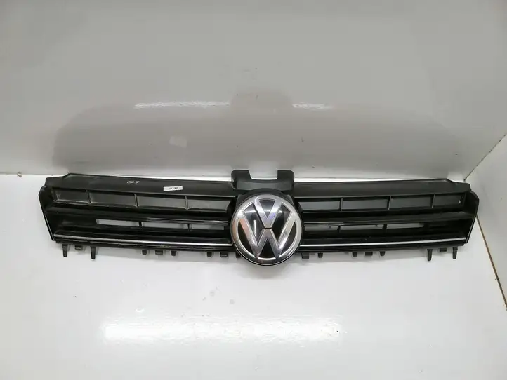 Volkswagen Golf VII (2013 - 2019) 5G0853653E Верхняя решетка радиатора — фото 1