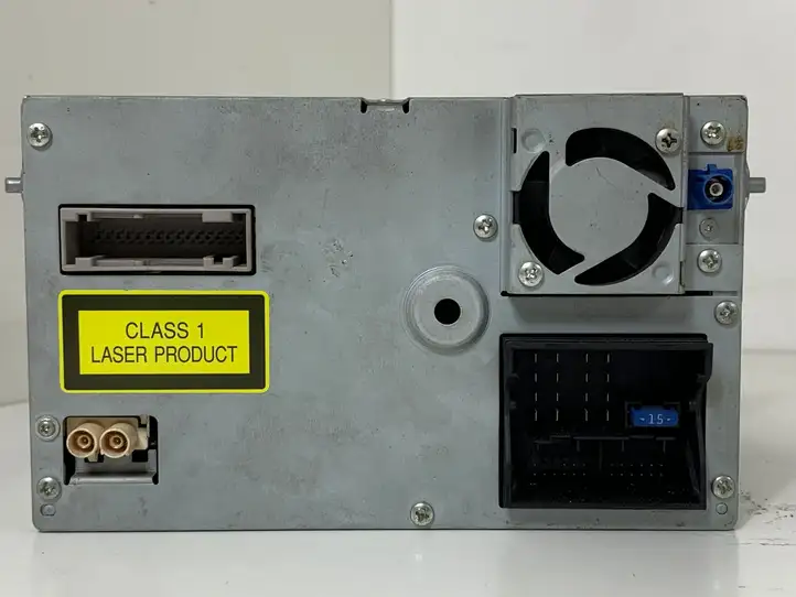 Audi A6 (2001 - 2004)  4B0035192P Радио/ проигрыватель CD/DVD / навигация